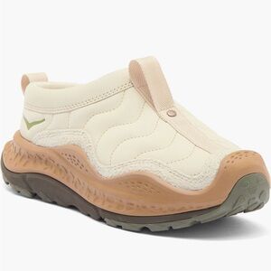 HOKA
Ora Primo
Recovery Slip-On Sneaker (Women)
Color: oarmeal/bank
NWB